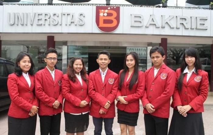 Universitas bakrie biaya