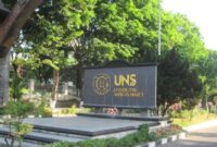 Universitas negeri di solo akreditasi a