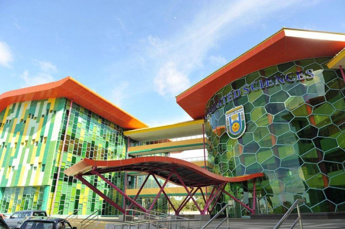 Universitas terbaik di brunei darussalam