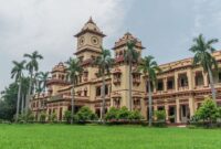 Universitas di india