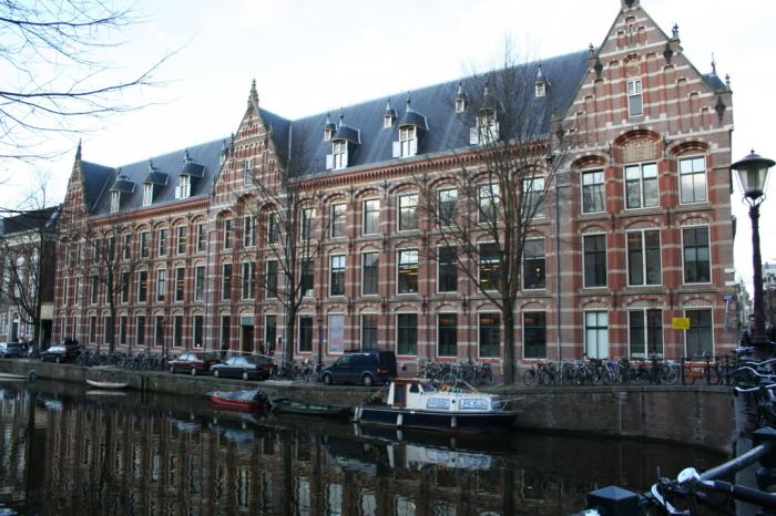 Universitas di amsterdam