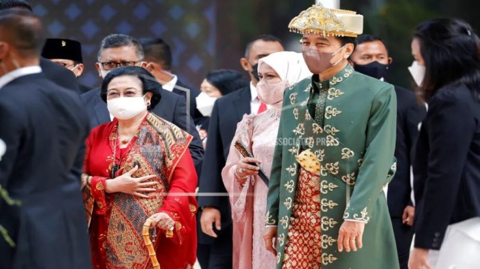 Hatta bung soekarno rengasdengklok sjahrir syahrir karno peristiwa indonesia sutan proklamasi sejarah negeri kemerdekaan penculikan pertama kiri presiden romusha ideologi