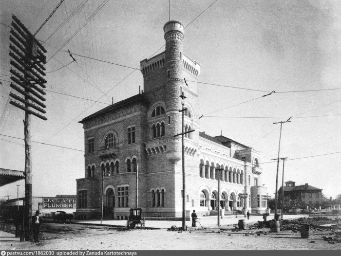 Medan dutch perkebunan slavery belanda rasis perbudakan racism penjajahan kisah hitam kolonial potret jacob deli 1915 erected commemorate theconversation memperingati