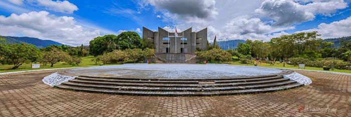 Akreditasi universitas negeri padang