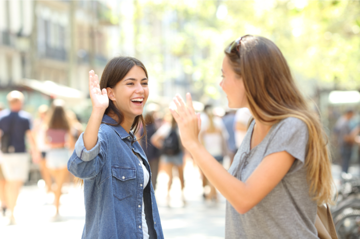 Contoh soal greeting leave taking thanking apologizing