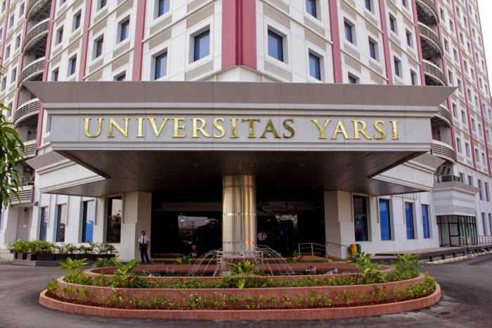 Universitas yarsi dimana