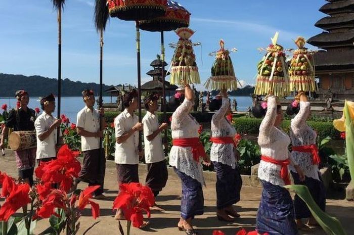 Contoh contohpidartabahasa bali dengan tema lingkungan alam