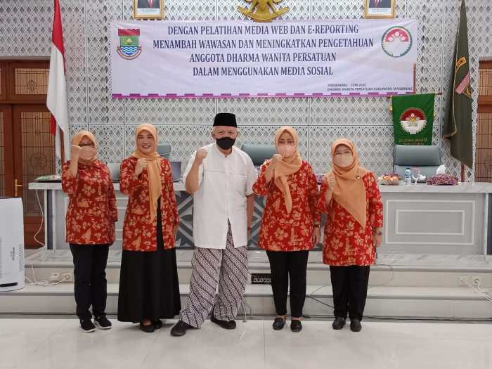 Contoh laporan keuangan dharma wanita